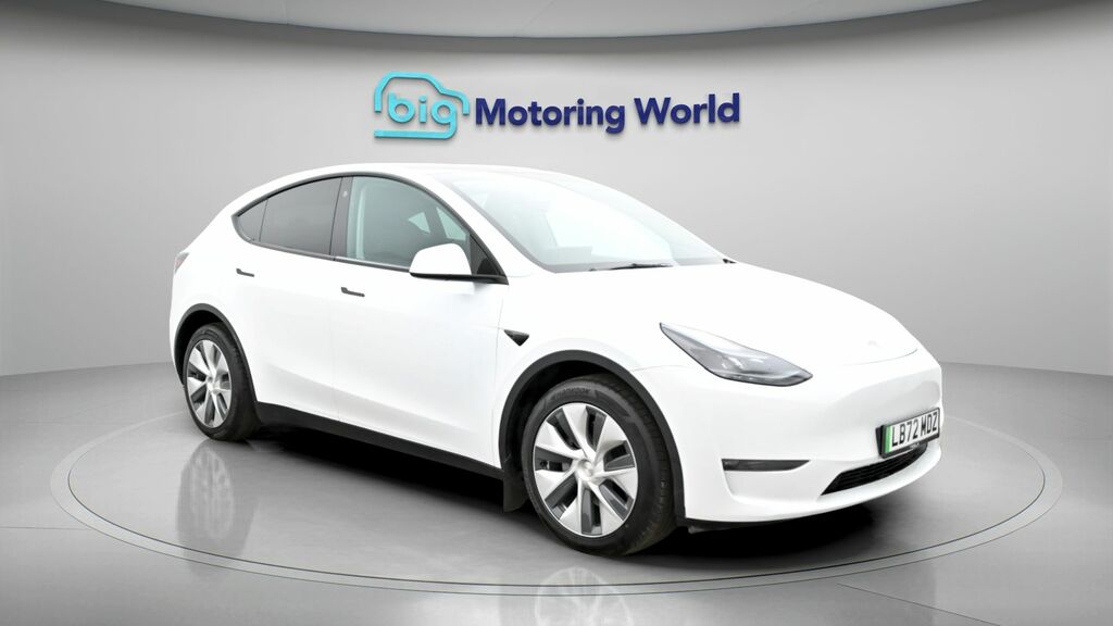 Tesla Model Y Long Range White