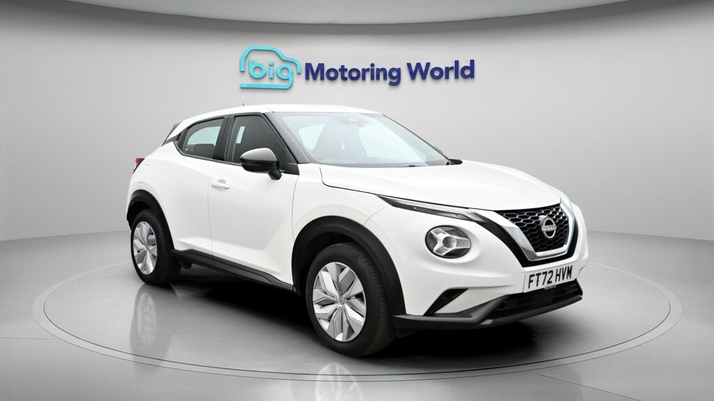 Nissan Juke Acenta White