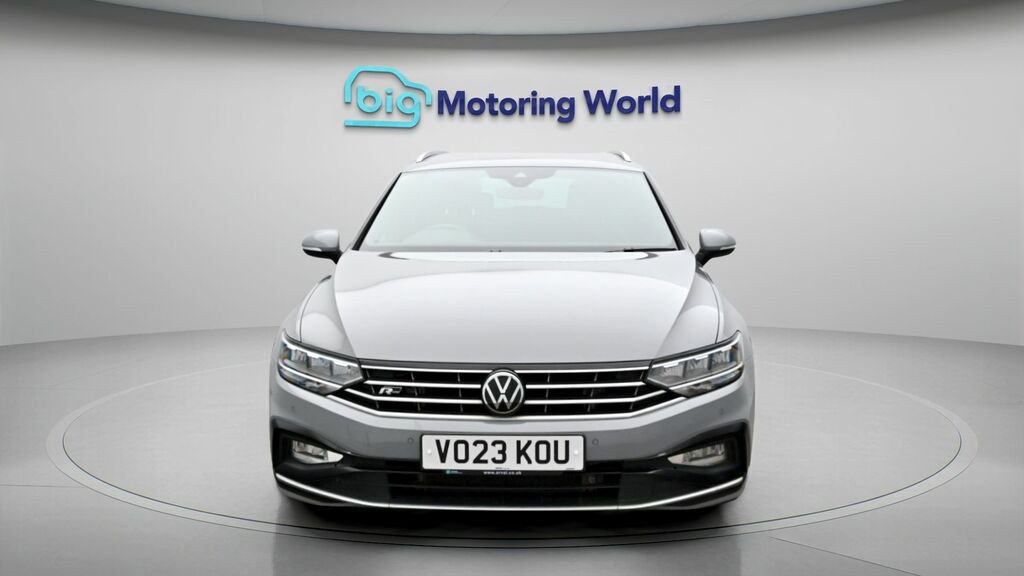 Volkswagen Passat R-line Grey #2