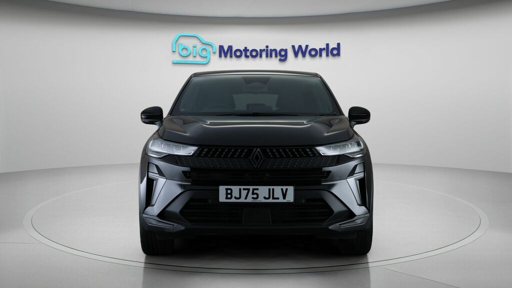 Renault Captur Evolution Black #2