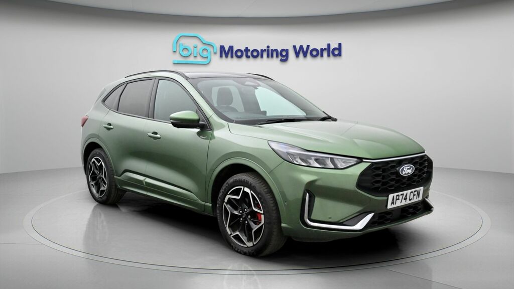 Ford Kuga St-line X Green