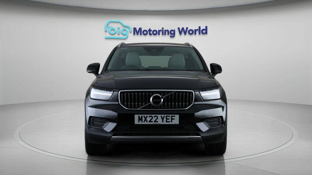 Volvo XC40 Inscription Black #2