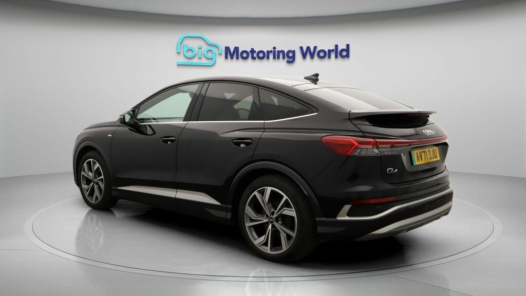 Audi Q4 E Tron Launch Edition AV71DJU Black #5