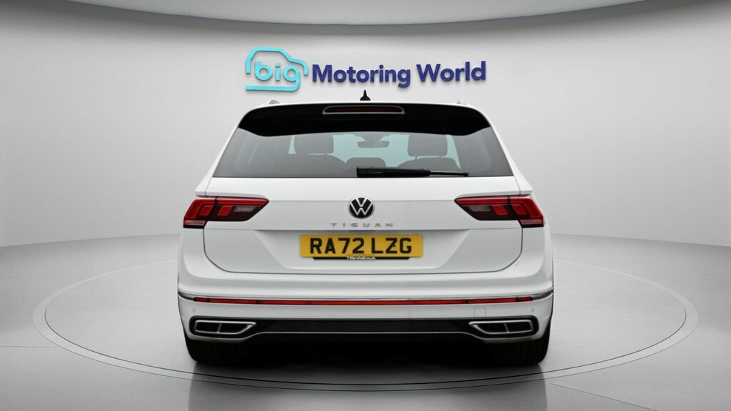 Volkswagen Tiguan R-line RA72LZG White #6