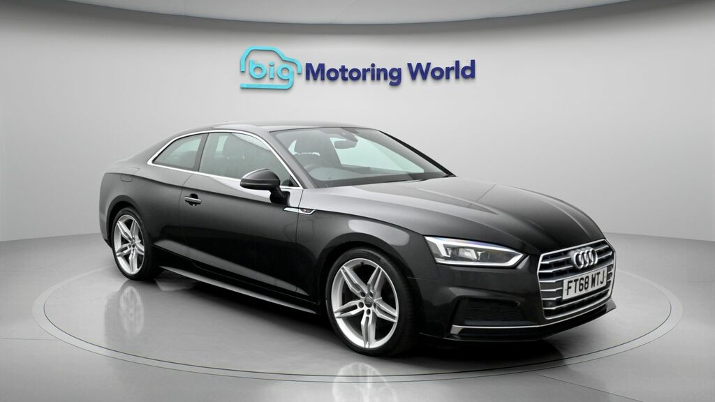 Audi A5 S Line Black