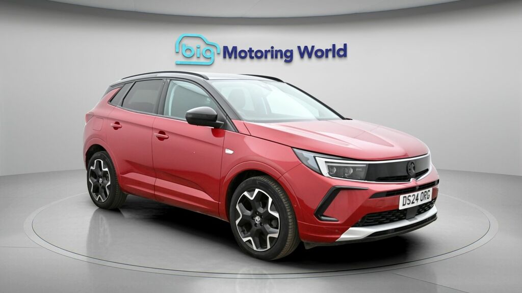 Vauxhall Grandland Ultimate Red