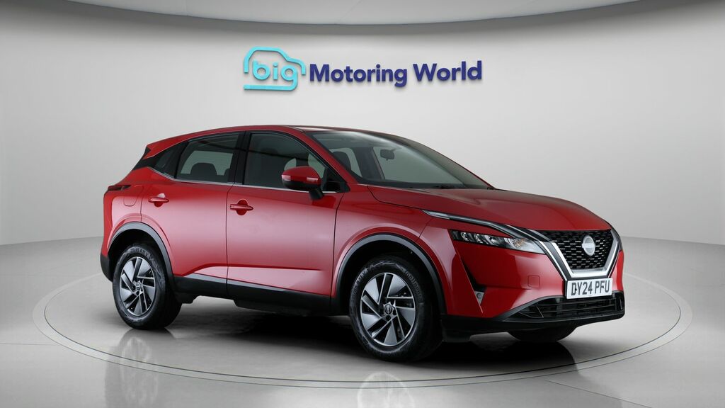 Nissan Qashqai Acenta Premium Red