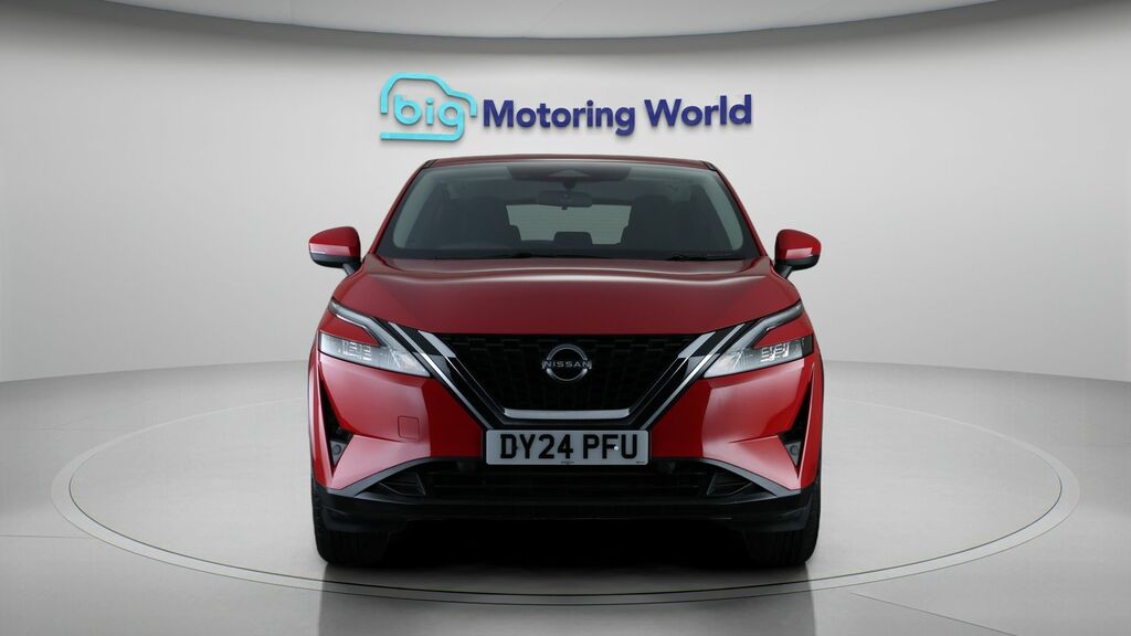 Nissan Qashqai Acenta Premium DY24PFU Red #2