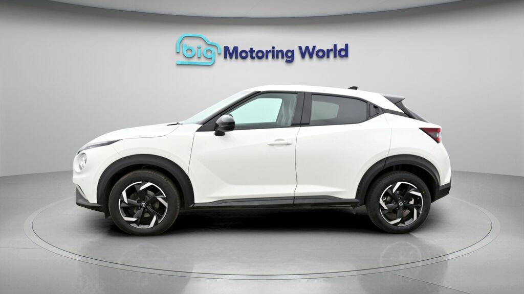 Nissan Juke N-connecta DS73MXZ White #4