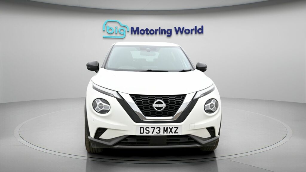 Nissan Juke N-connecta DS73MXZ White #2