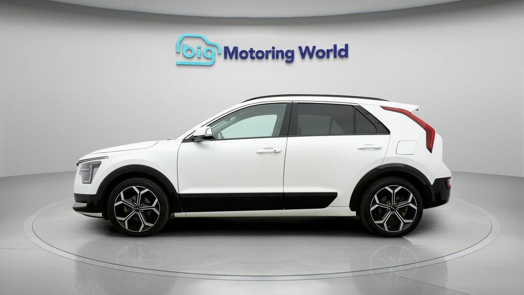 Kia Niro 3 FL23ASZ White #4