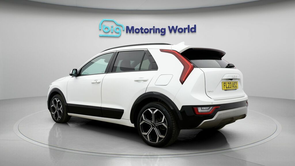 Kia Niro 3 FL23ASZ White #5