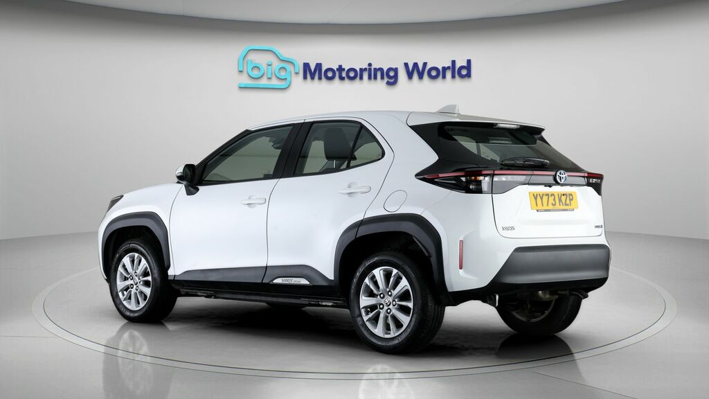 Toyota Yaris Cross Icon YY73KZP White #5