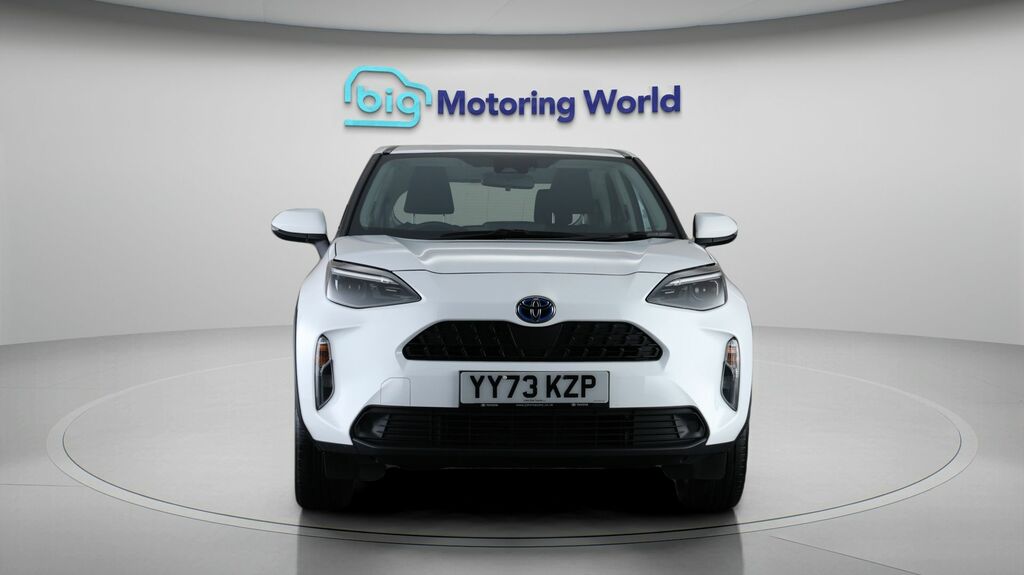 Toyota Yaris Cross Icon YY73KZP White #2