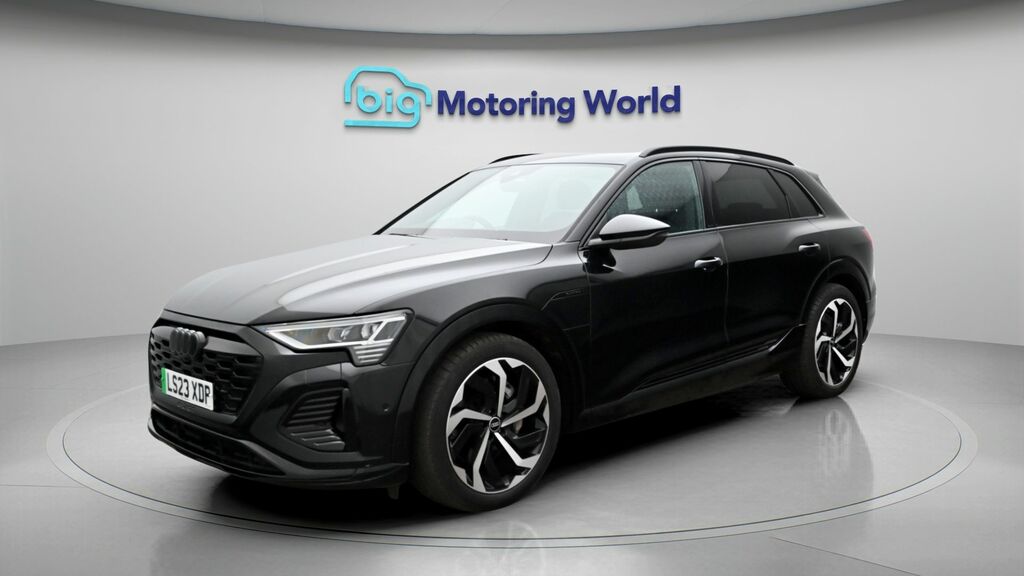 Audi Q8 e tron Black Edition LS23XDP Black #3