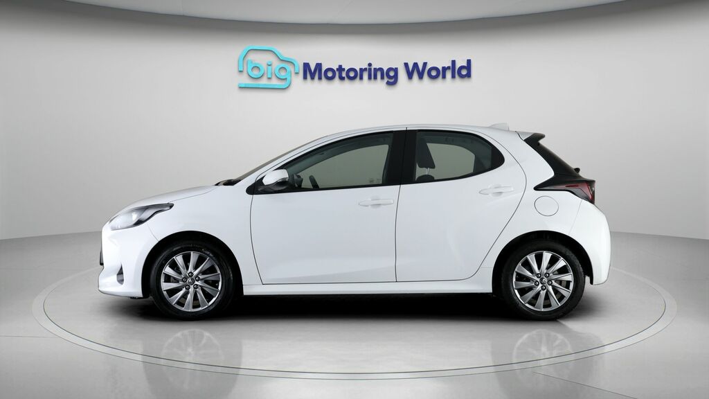 Toyota Yaris Icon PG73APK White #4