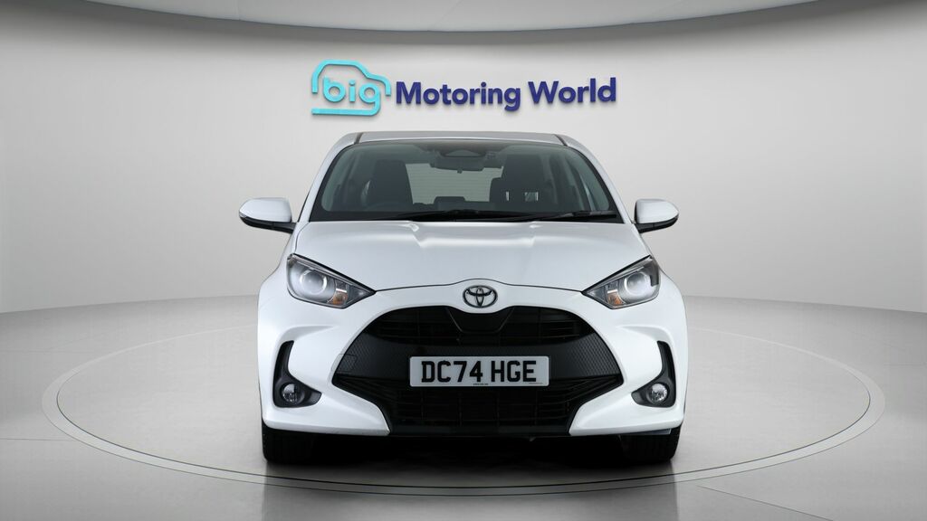 Toyota Yaris Icon DC74HGE White #2