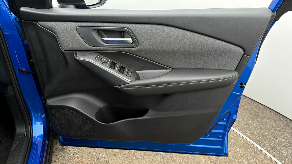 Nissan Qashqai Acenta Premium Blue #6