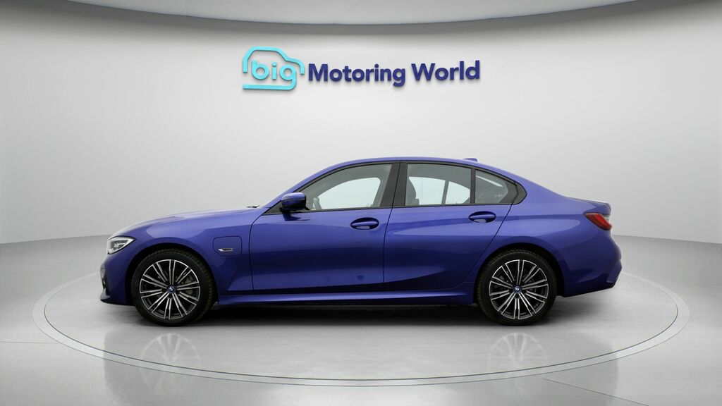 BMW 3 Series M Sport KN72OTA Blue #4