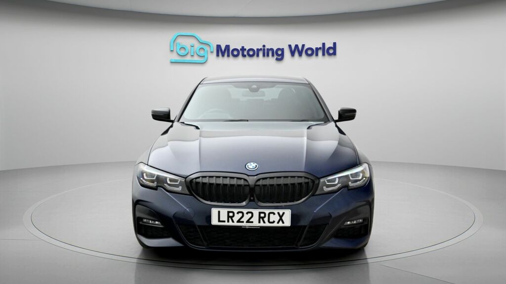 BMW 3 Series M Sport Pro Edition LR22RCX Blue #2