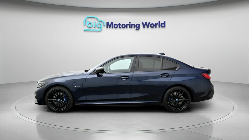 BMW 3 Series M Sport Pro Edition LR22RCX Blue #4