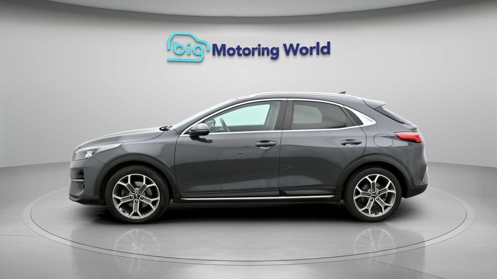 Kia Xceed 3 Grey #4