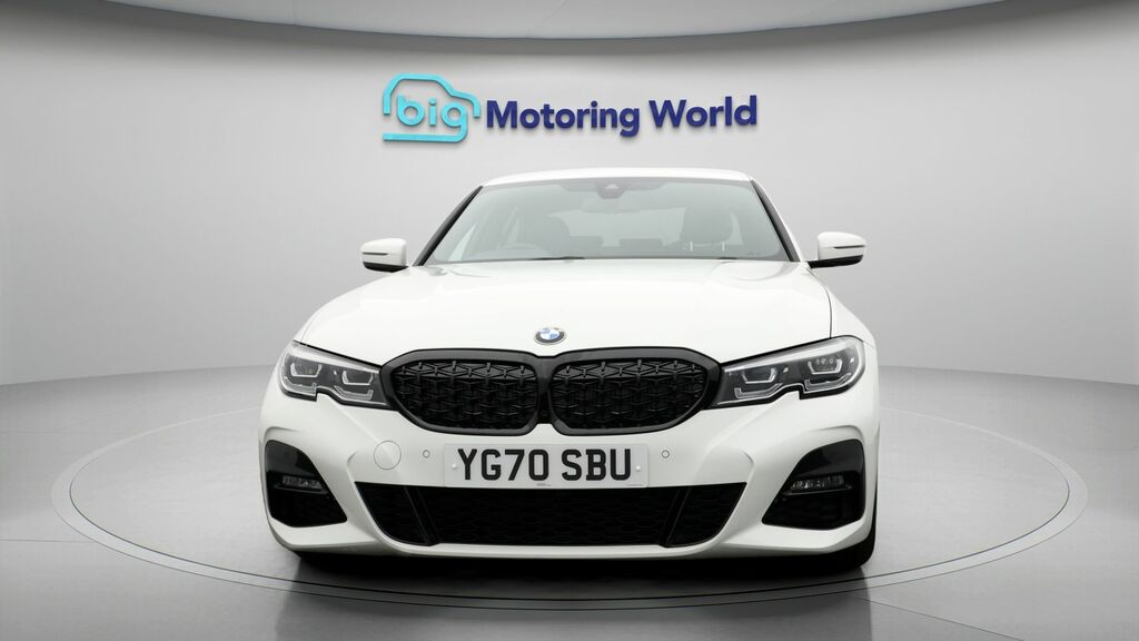 BMW 3 Series M Sport YG70SBU White #2