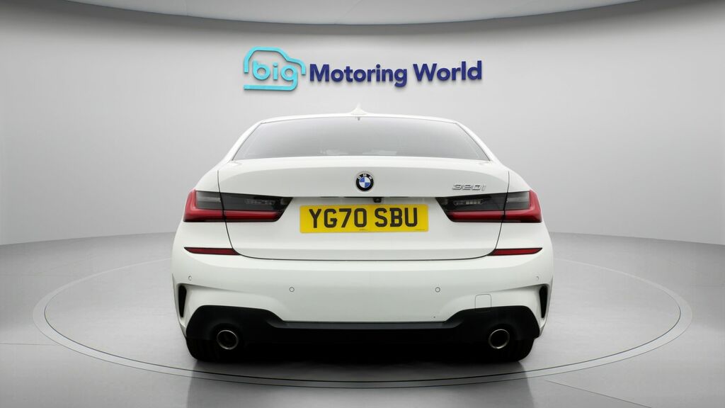 BMW 3 Series M Sport YG70SBU White #6