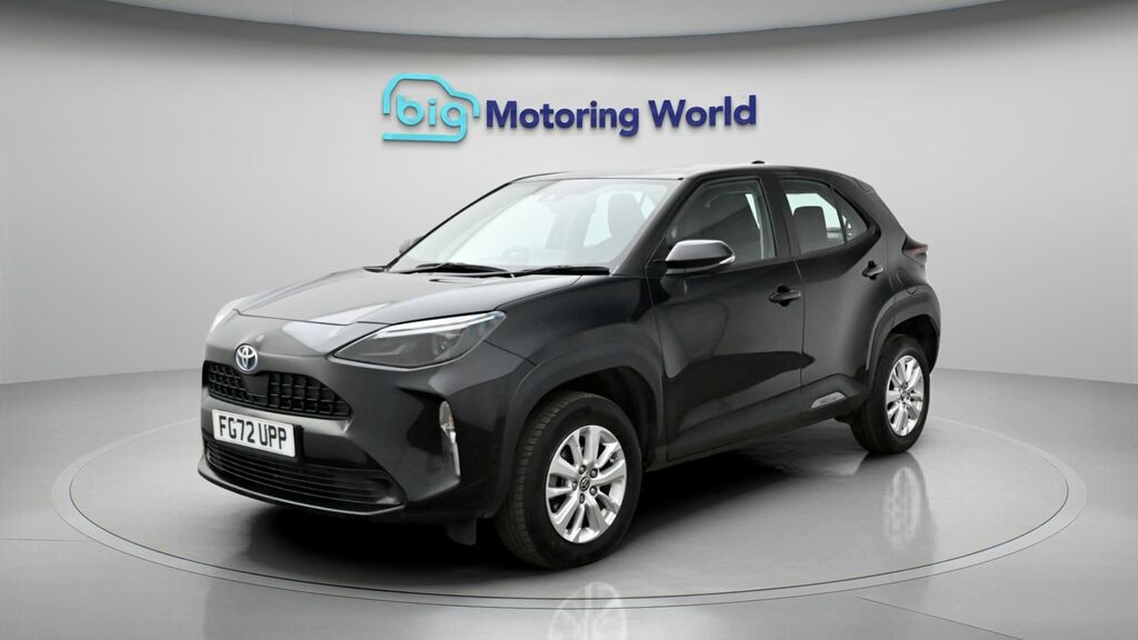 Toyota Yaris Cross Icon Black #3