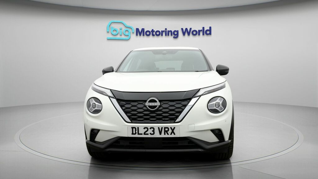 Nissan Juke Tekna White #2