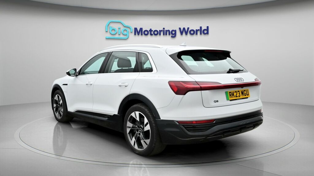Audi Q8 e tron Sport RK23MGU White #5