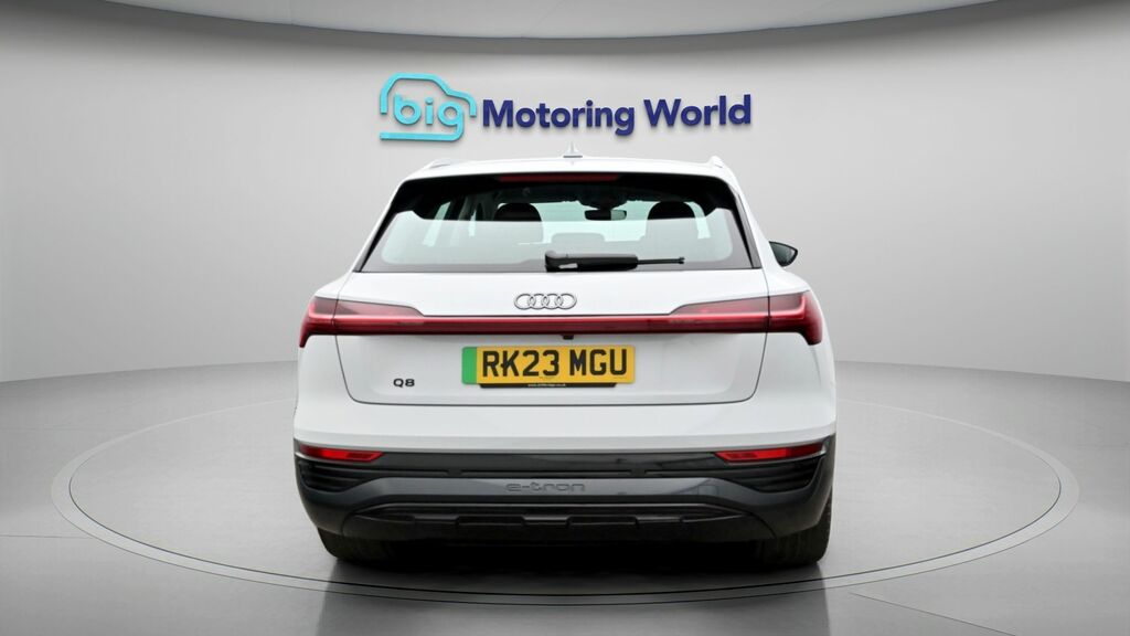 Audi Q8 e tron Sport RK23MGU White #6