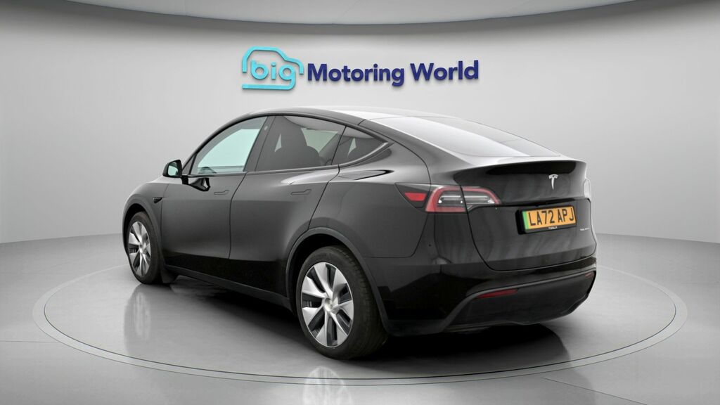 Tesla Model Y Long Range LA72APJ Black #5