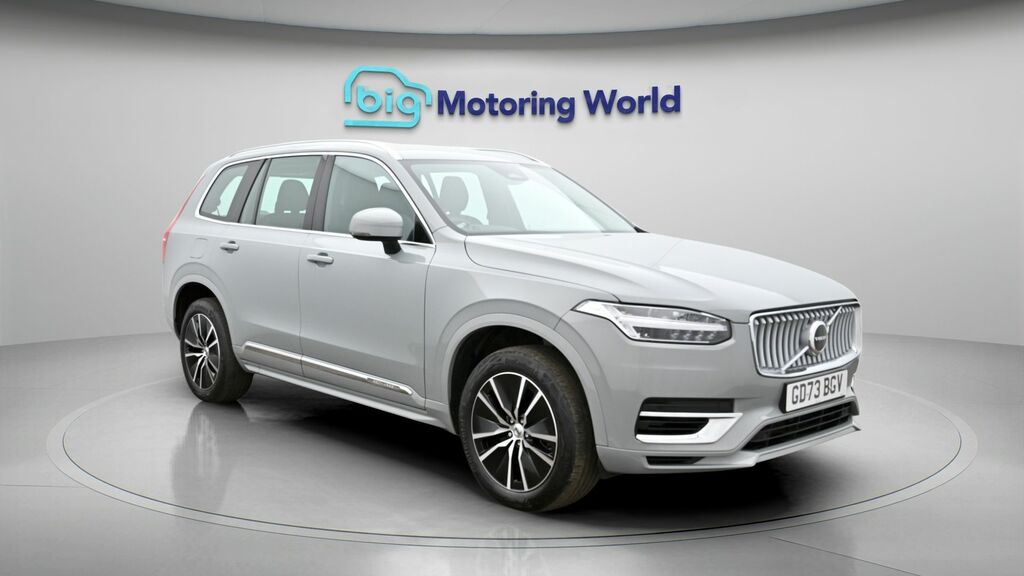 Volvo XC90 Core Grey