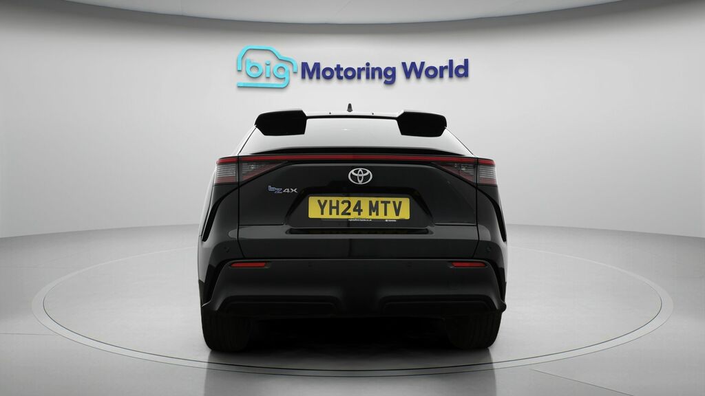 Toyota bZ4X Motion Black #6