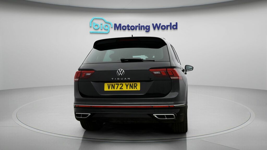 Volkswagen Tiguan R-line VN72YNR Black #6