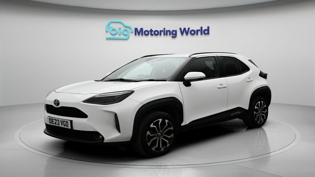 Toyota Yaris Cross Design OE23VGO White #3