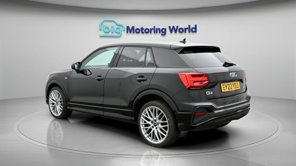 Audi Q2 Black Edition EY22YDJ Black #5