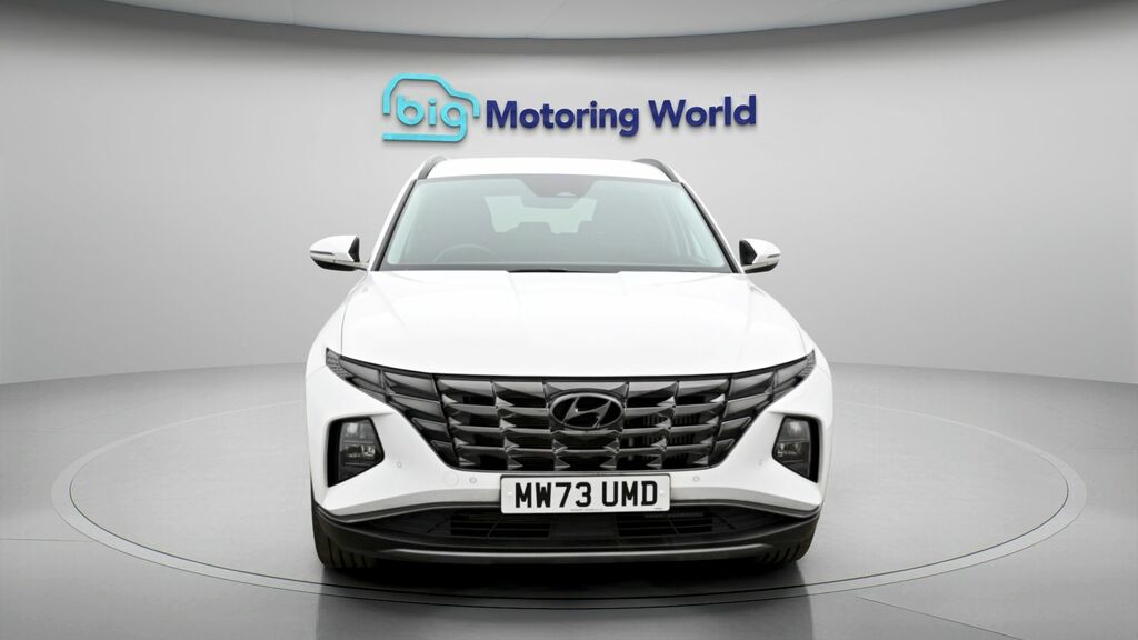 Hyundai Tucson Premium White #2
