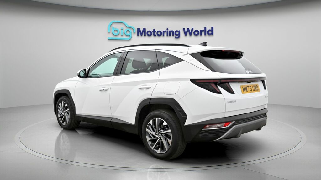 Hyundai Tucson Premium White #5