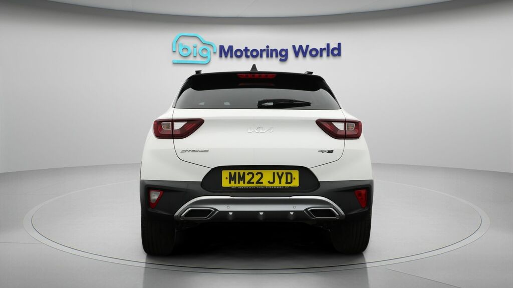 Kia Stonic Gt-line S MM22JYD White #6