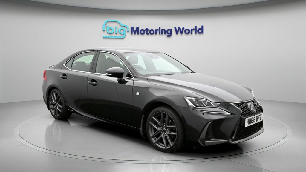 Lexus IS F Sport Black