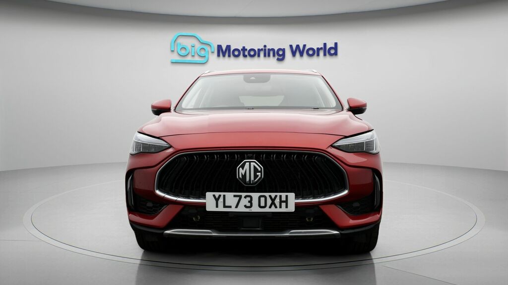 MG HS Trophy YL73OXH Red #2