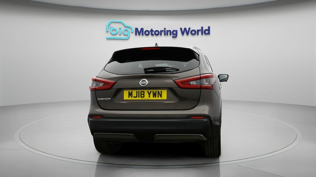 Nissan Qashqai Tekna Brown #6