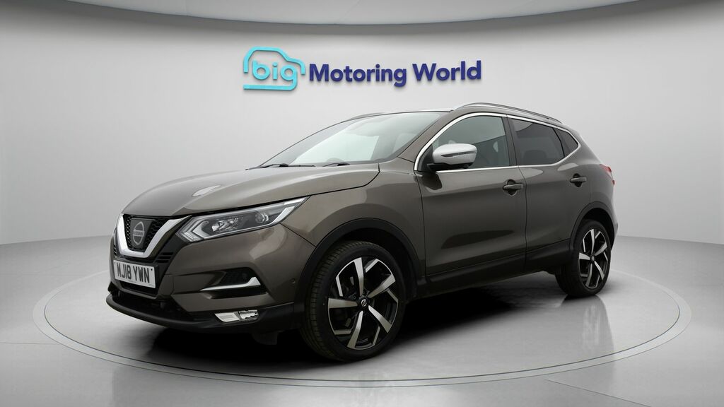 Nissan Qashqai Tekna Brown #3