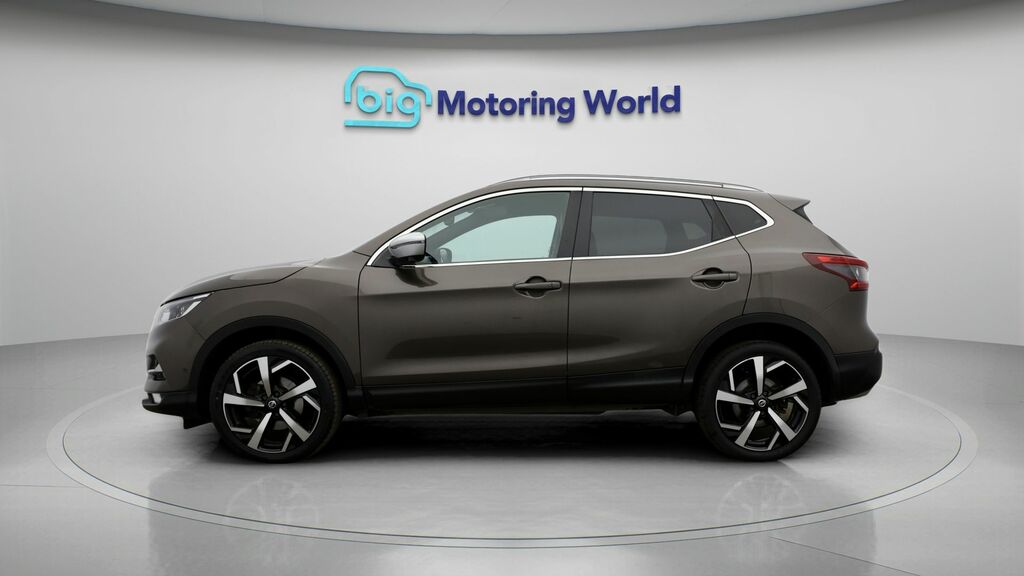 Nissan Qashqai Tekna Brown #4