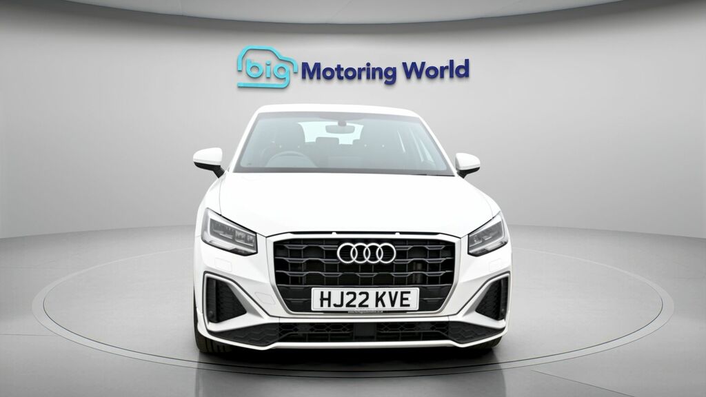 Audi Q2 S Line HJ22KVE White #2