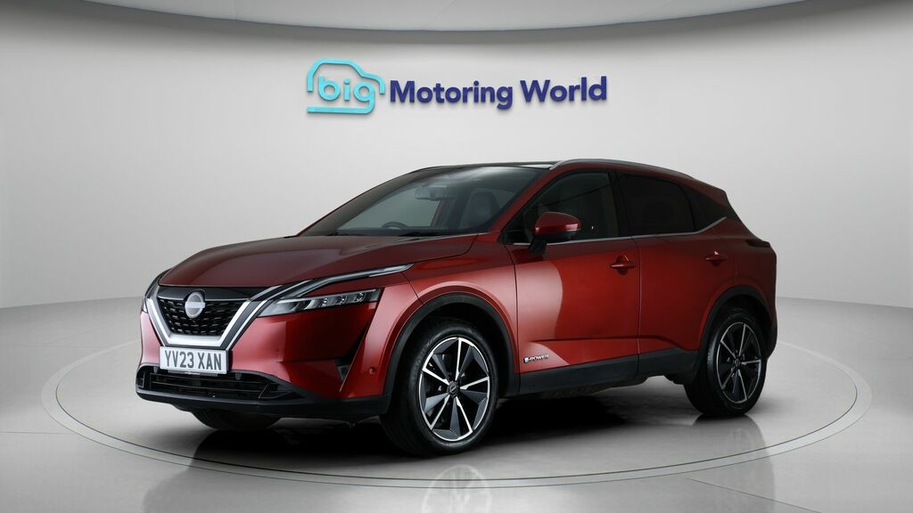 Nissan Qashqai Tekna YV23XAN Red #3