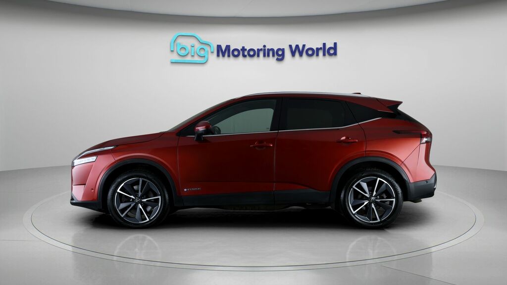 Nissan Qashqai Tekna YV23XAN Red #4