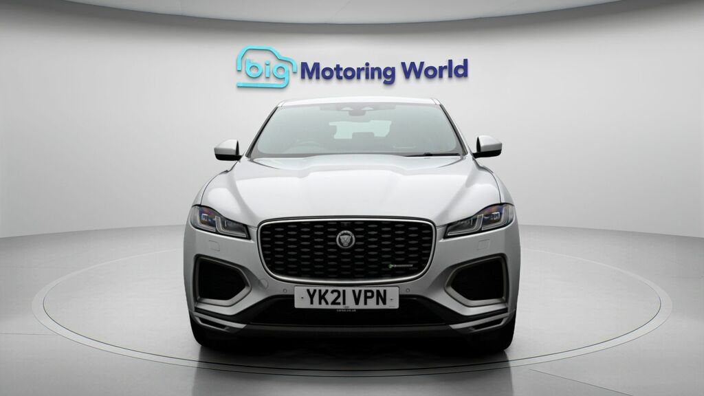 Jaguar F-Pace R-dynamic Hse YK21VPN Silver #2